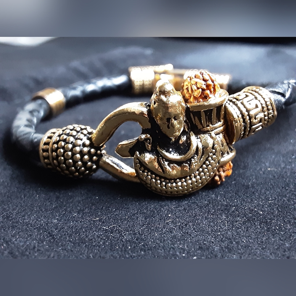 Gold and Black Rudraksha Shiv Bracelet J279
